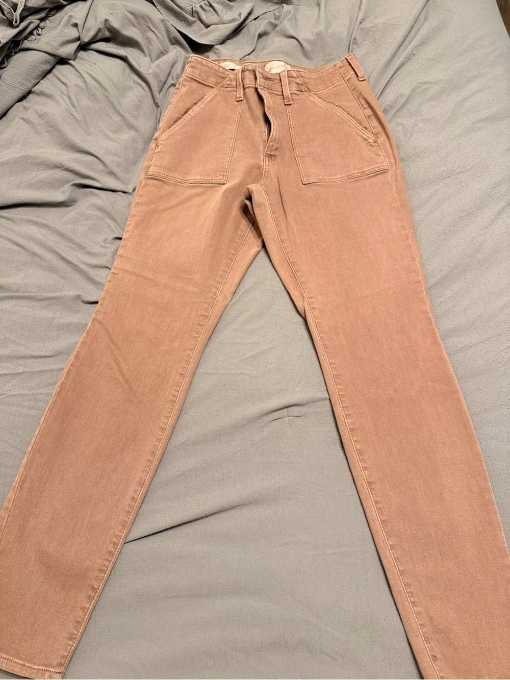 Universal Thread Tan Straight-Leg Jeans